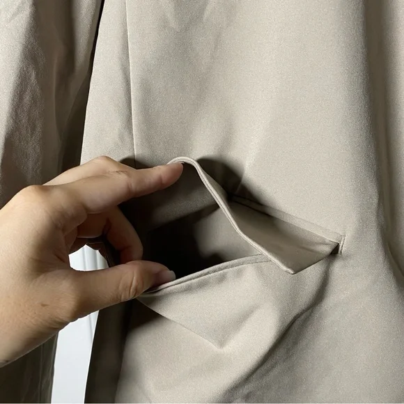 Uniqlo AirSense Men's Blazer Ultra Lightweight Minimalist Beige Size Large L - Picture 6 of 11